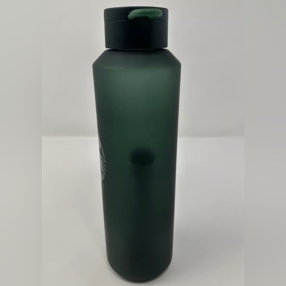 Starbucks Matte Green Plastic Water Bottle Tumbler Cup Venti 24oz NWT 2022 To Go - Picture 4 of 14